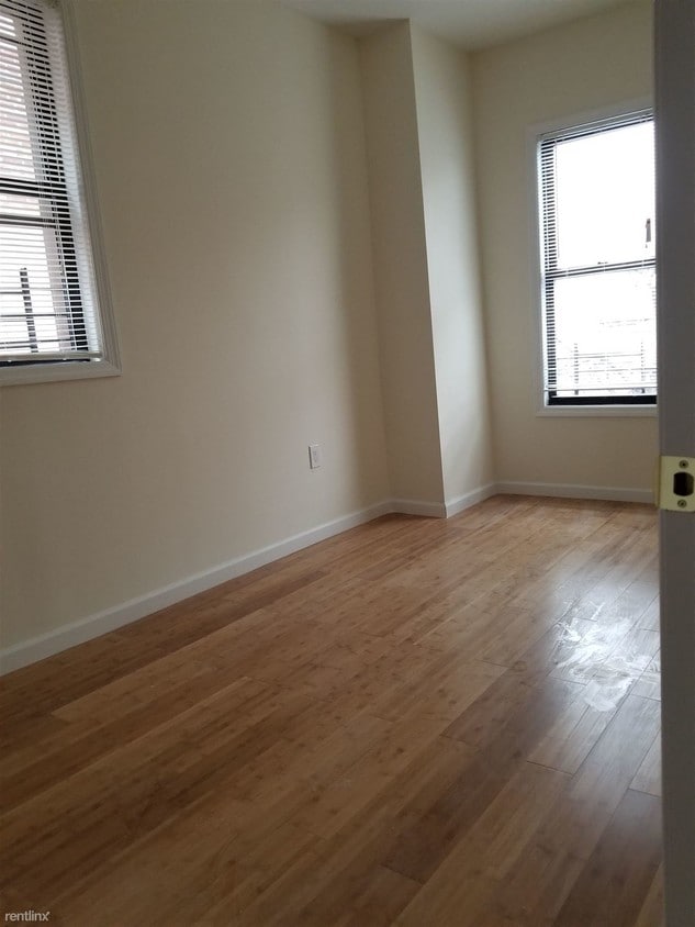 Building Photo - 2 br, 1 bath  - 3444 Eastchester Rd