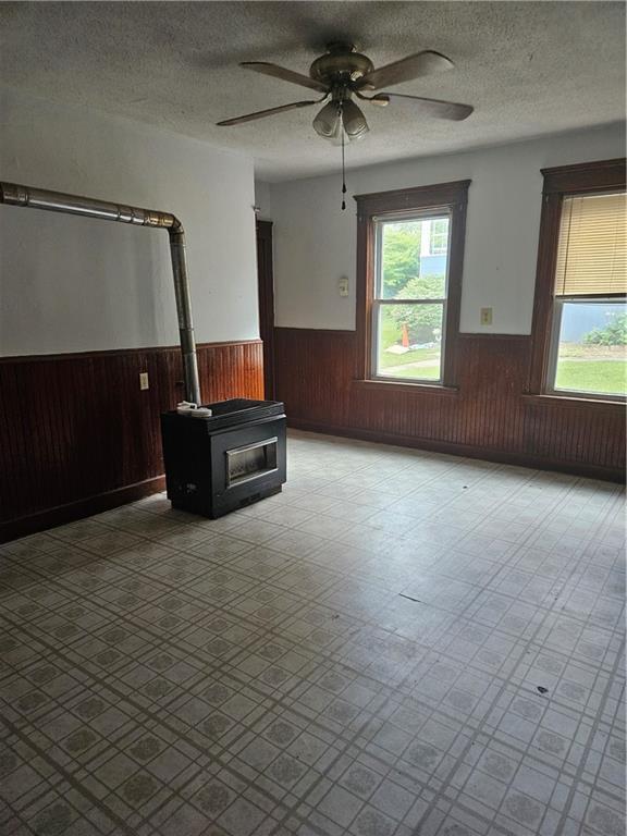 Building Photo - 375 Cumberland Hill Rd