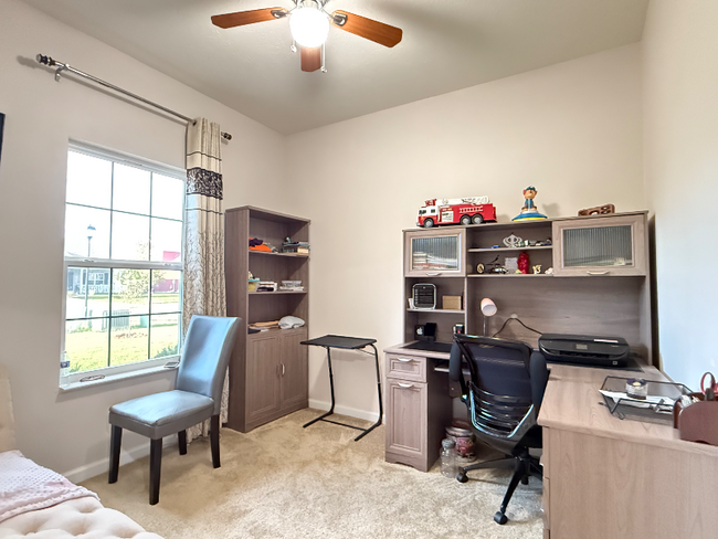 Building Photo - 899 Briarstone Dr