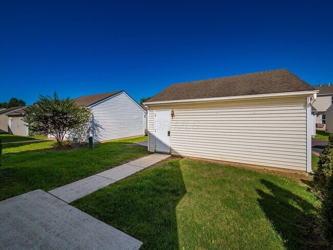 Building Photo - 135 Saratoga St