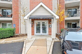 Building Photo - 3313 Wyndham Cir