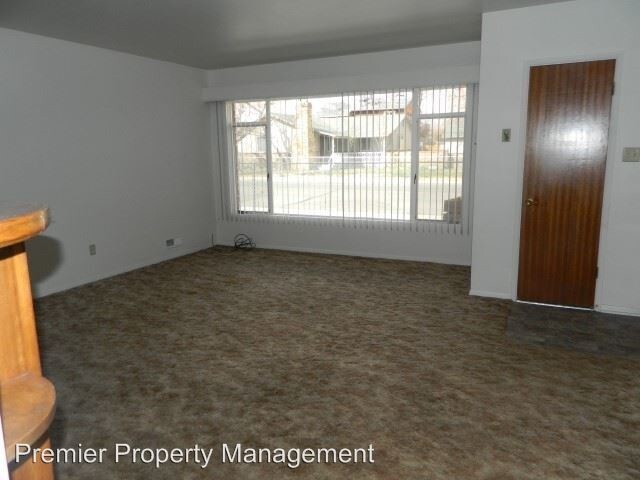 Building Photo - 3 br, 2 bath House - 212 E Pine