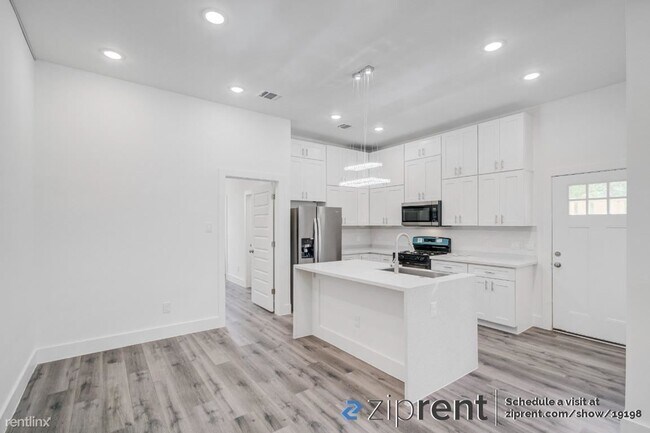 Foto del edificio - 4 br, 2.5 bath House - 4512 Brinkley St, H...