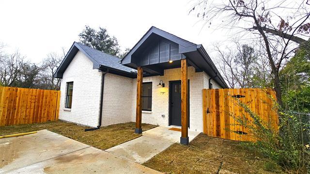 Building Photo - 1700 Kendolph Dr