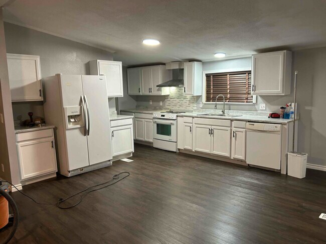 Foto del edificio - 107 Peoples Ln