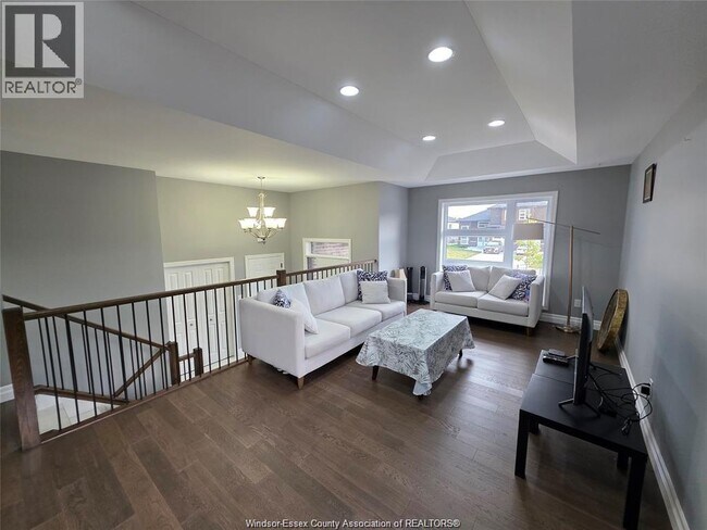 Building Photo - 46 Kingsbridge Dr