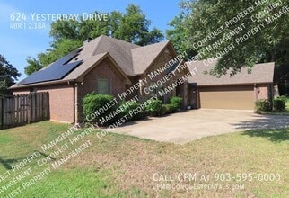 Building Photo - 624 Yesterday Dr