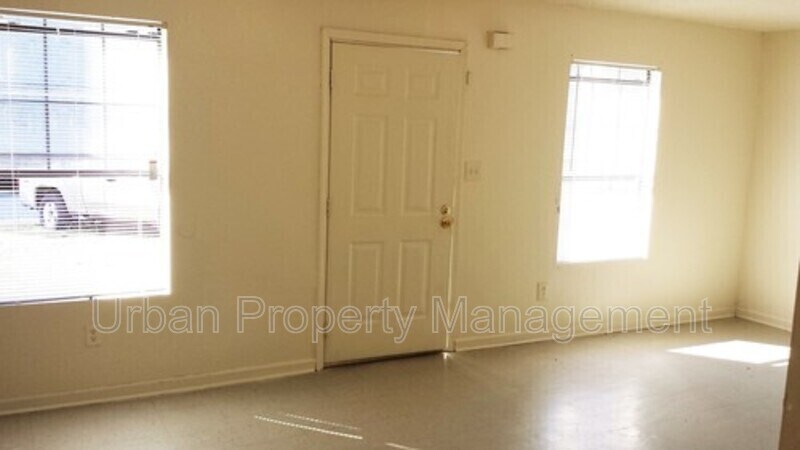 Building Photo - 1364 Breedlove St
