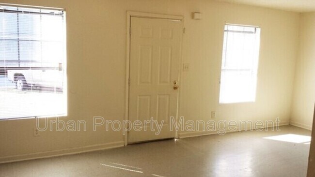 Photo - 1364 Breedlove St House