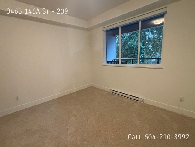 Photo du bâtiment - Brand New Condo in South Surrey