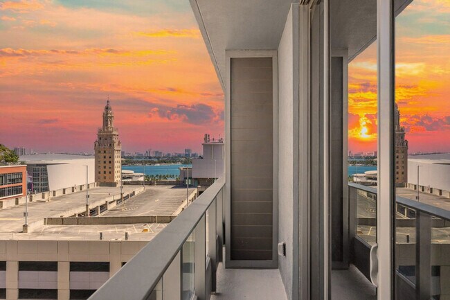 Foto del edificio - 501 NE 1st Ave