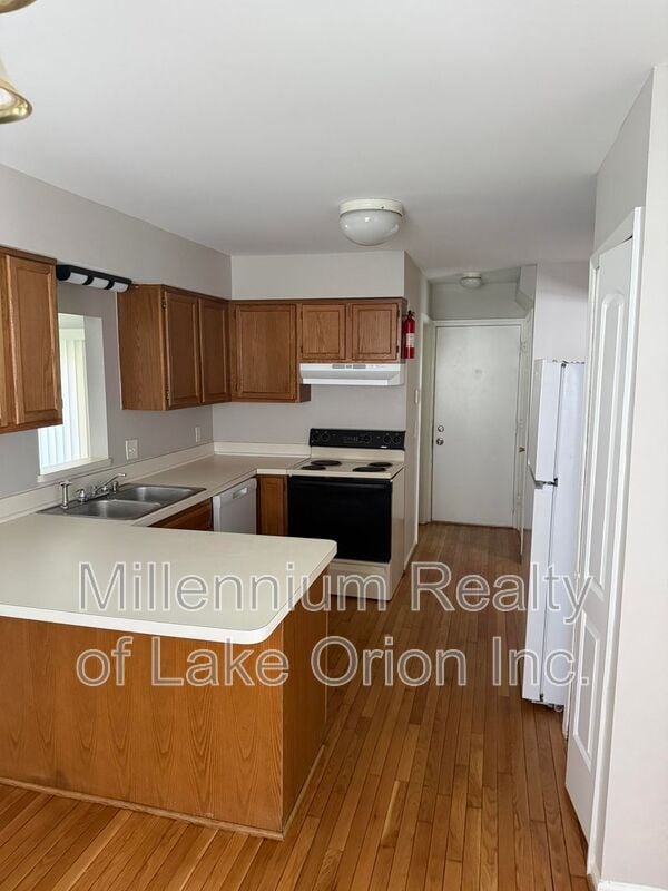 Foto del edificio - 1106 Oak Valley Dr