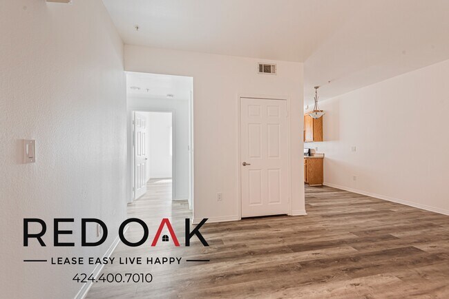 Foto del edificio - 7357 Eton Ave