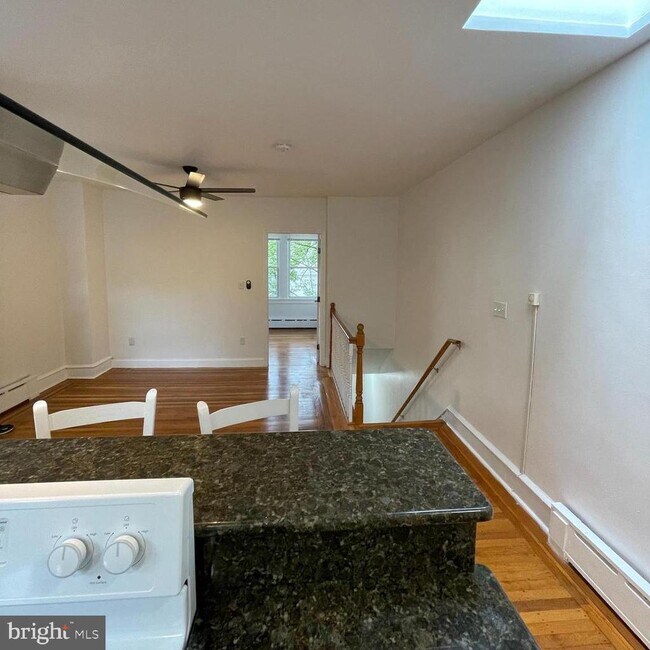 Foto del edificio - 641 Bainbridge St