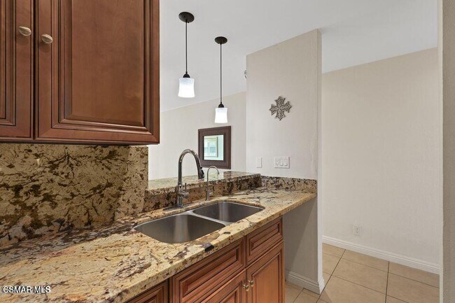 Building Photo - 240 Surfside Dr