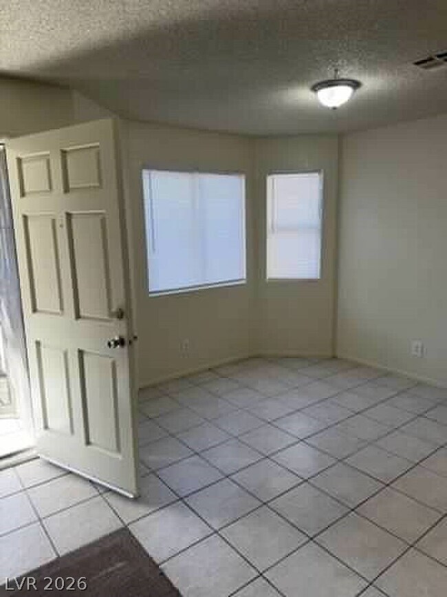 Foto del edificio - 2724 Otter Creek Ct