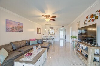 Building Photo - 6850 Royal Palm Blvd