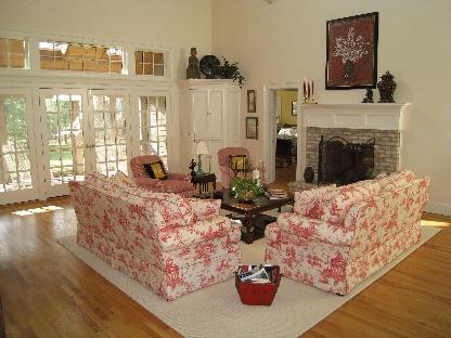 Building Photo - 4 Hollow Oak Ct