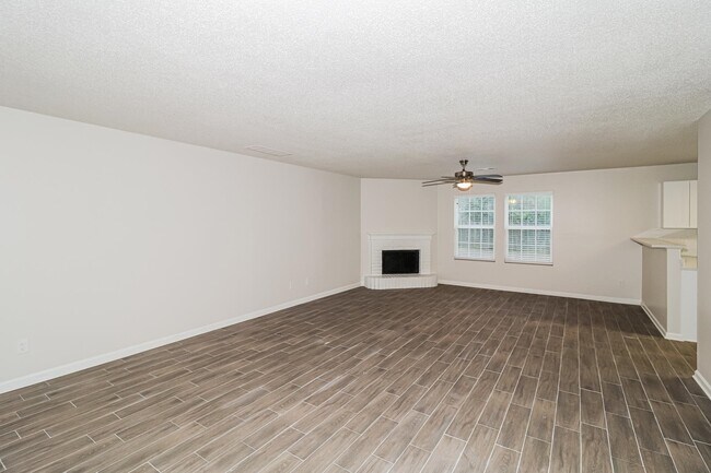 Foto del edificio - 10071 Branley Oak Dr