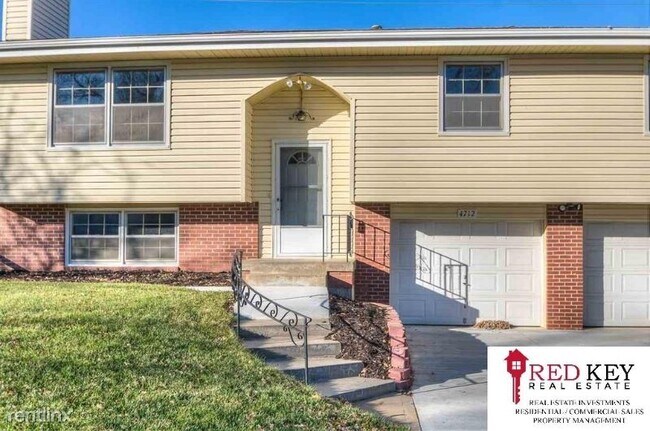 Building Photo - 3 br, 2 bath House - 4712 N 107th St