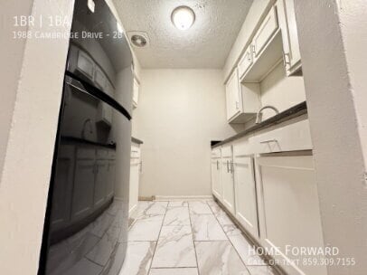 Photo - 1988 Cambridge Dr Apartment