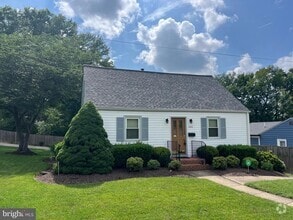 Building Photo - 5626 Tremont Dr