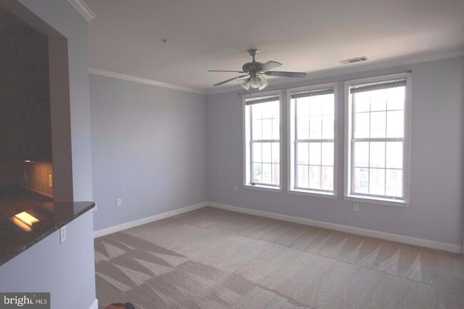 Foto del edificio - 400 Cameron Station Blvd