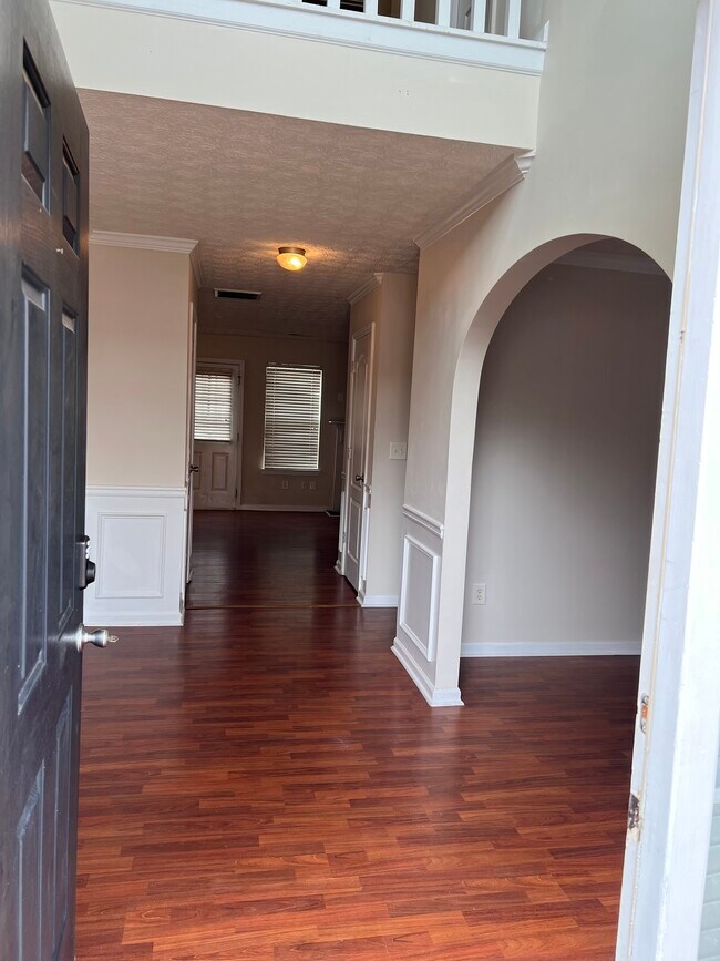 Foto del edificio - 827 Hannah Ct