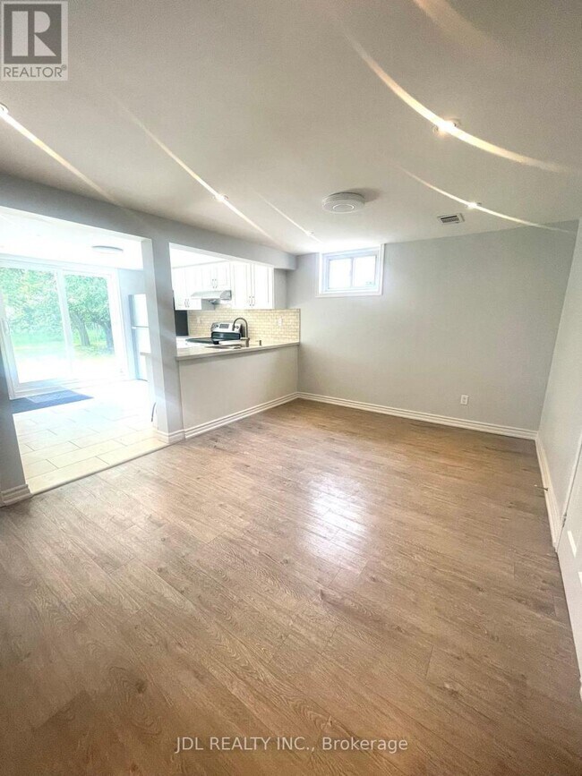 Photo du bâtiment - 1155 Huntingwood Dr