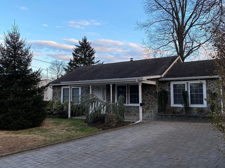 Interior has been fully renovated as of January 1st, 2021 - 10 Rosewood Rd
