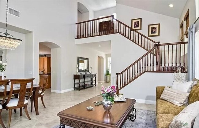 Building Photo - Gorgeous and Spacious Two Story 5 Bedroom ...