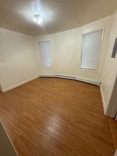 Foto del edificio - 32 Armstrong Ave