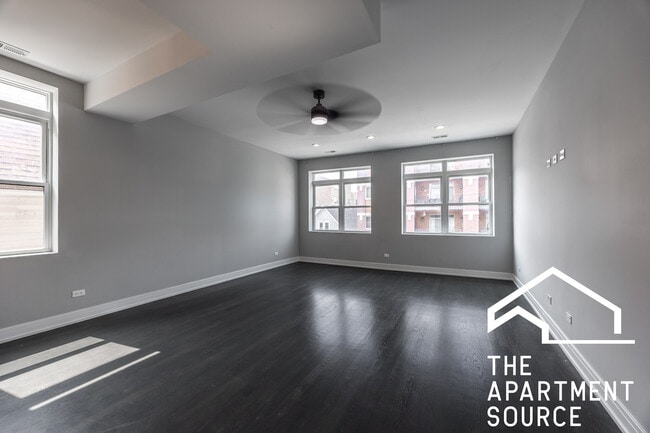Foto del edificio - 3253 N Elston Ave