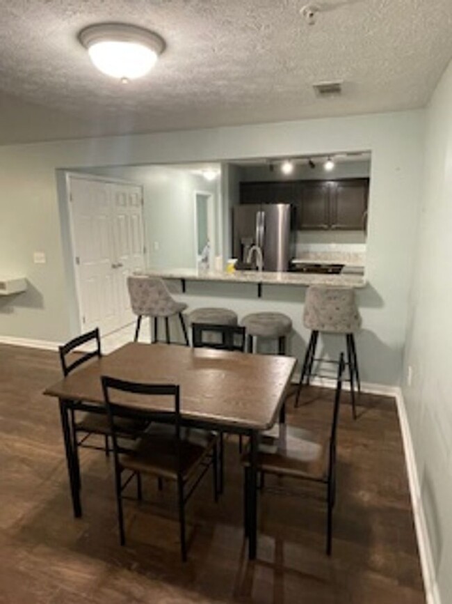Building Photo - Southern Edge Condo