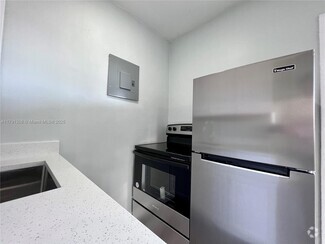 Building Photo - 2901 NW 18th St
