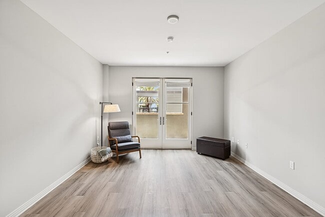 Building Photo - Haven at Del Mar Station Apartments