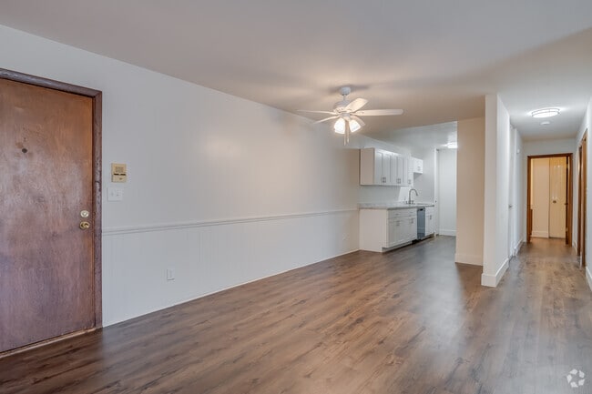 2BR, 1BA - 1,000SF - Dining Room - Howard Garden Apartments