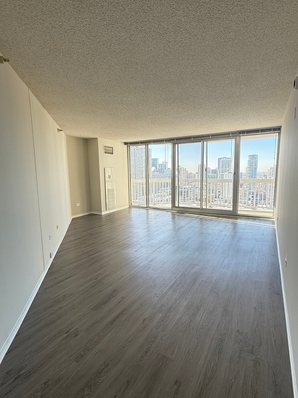 Photo - 501 N State St Apartment