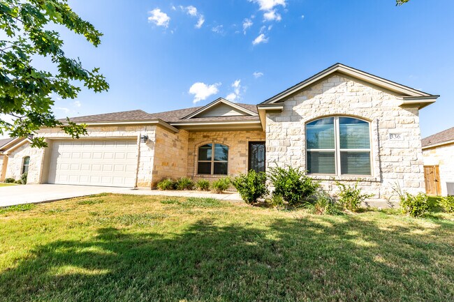 Garaje para dos coches - 336 Jake Dr