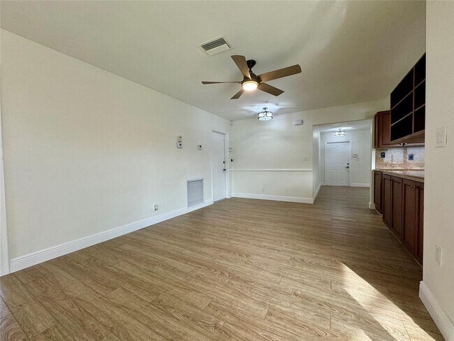 Foto del edificio - 6531 NE 22nd Ave