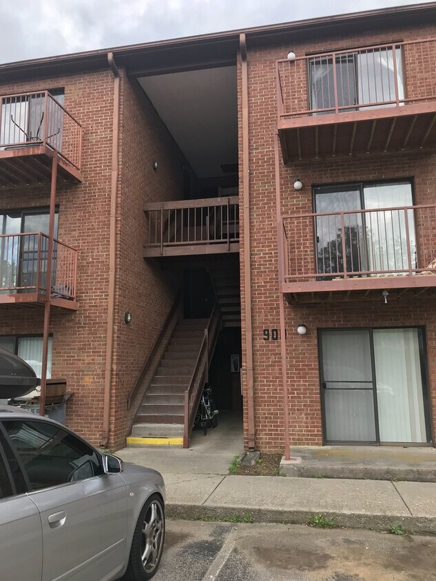 Foto del edificio - Blacksburg, 2 BR / 1 BA, Available in August