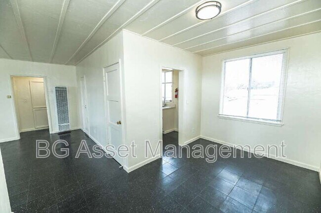 Foto del edificio - 1415 Visalia Ave