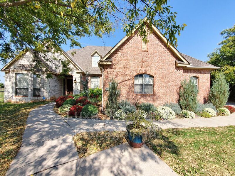 3341 Heritage Green Cir, Edmond, OK 73003 House for Rent in Edmond