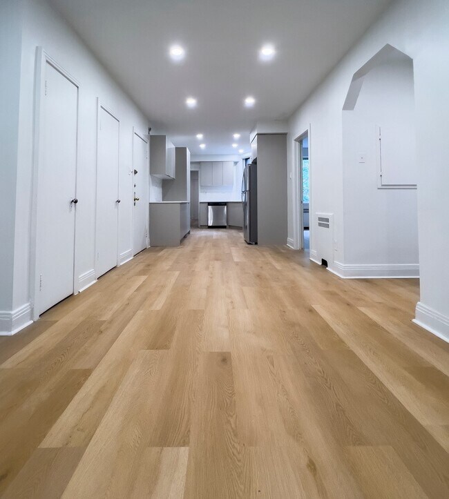 Photo du bâtiment - 3455 Stanley