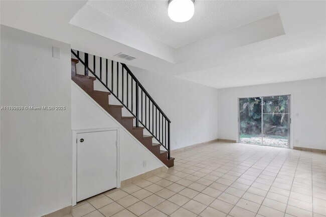Foto del edificio - 6141 SW 42nd Ct