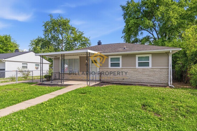 Foto del edificio - Renovated 3-Bedroom Ranch in Lawrence Township with Garage & Sunroom Available NOW!