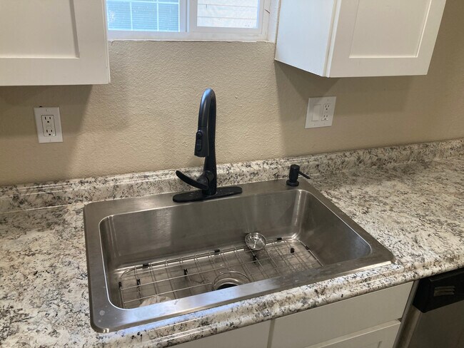 Foto del edificio - 2520 N Hickory St