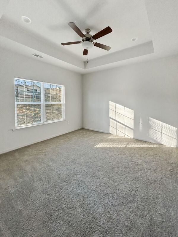 Building Photo - 2126 2nd St