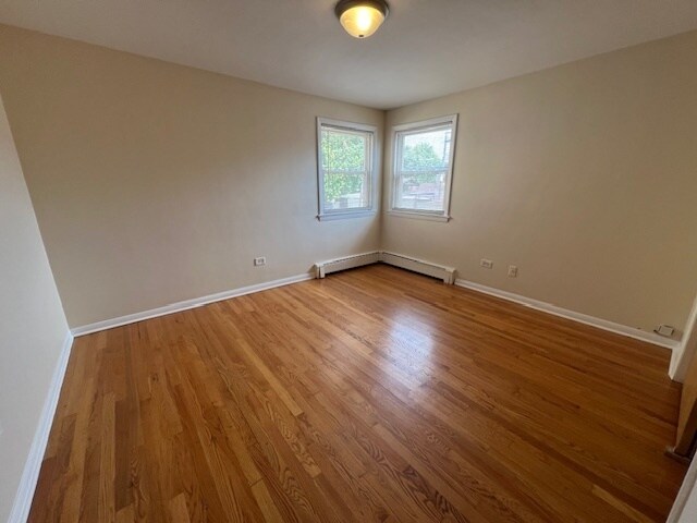 Foto del edificio - 3839 N Narragansett Ave