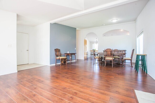 Foto del edificio - 3115 Farwig Rd